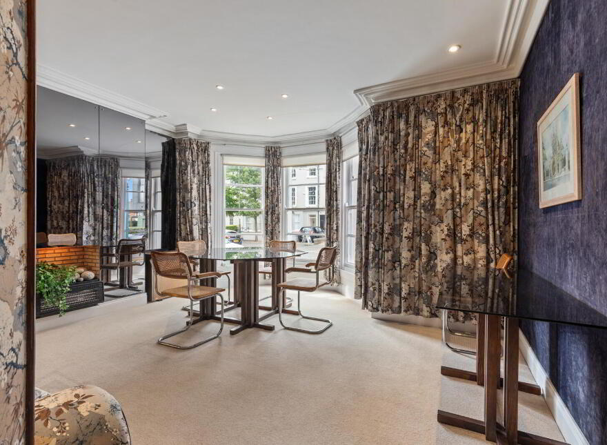 31 Shore Road, Holywood, BT18 9HX