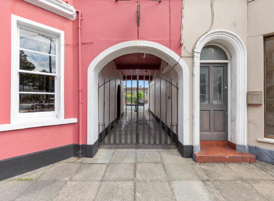 31 Shore Road, Holywood, BT18 9HX