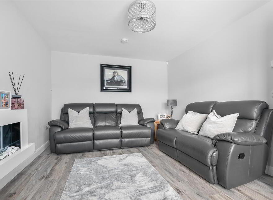 28 Upper Gateside Grove, Ballyclare, BT39 9WN