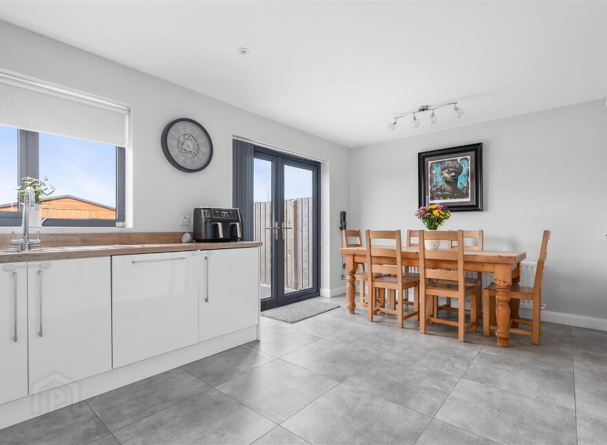 28 Upper Gateside Grove, Ballyclare, BT39 9WN