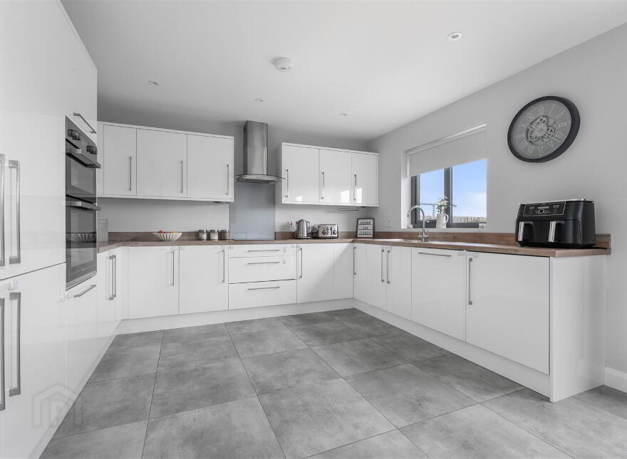 28 Upper Gateside Grove, Ballyclare, BT39 9WN