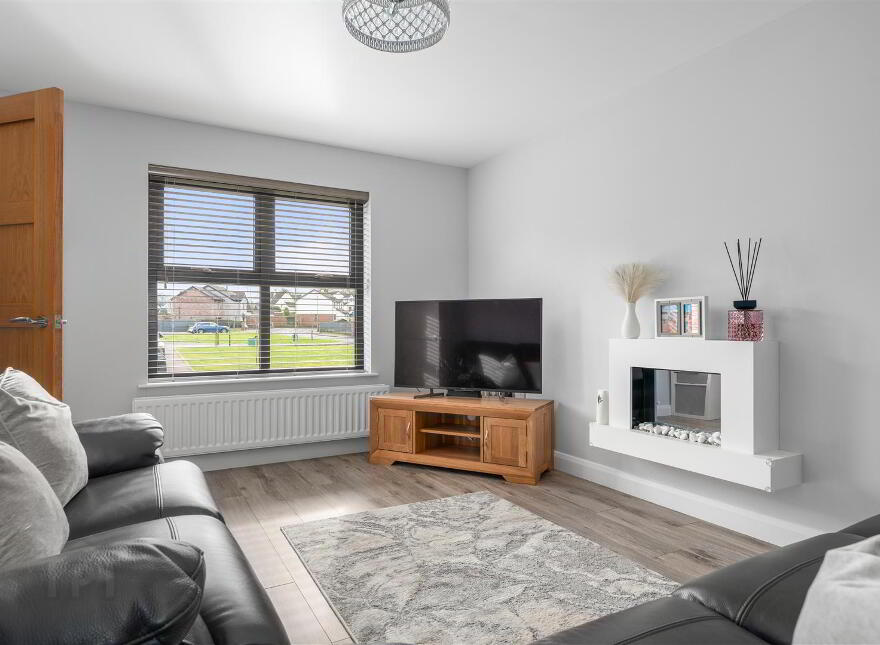 28 Upper Gateside Grove, Ballyclare, BT39 9WN