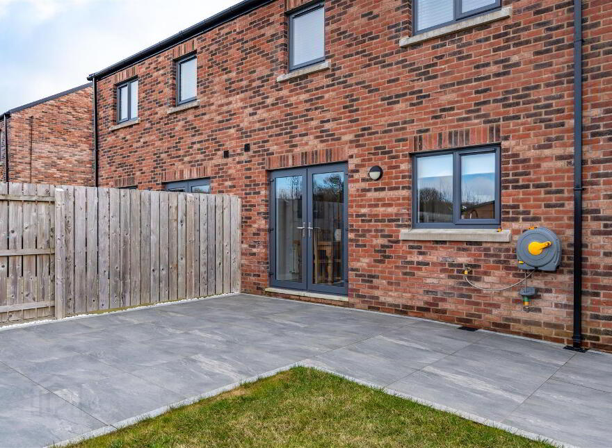 28 Upper Gateside Grove, Ballyclare, BT39 9WN