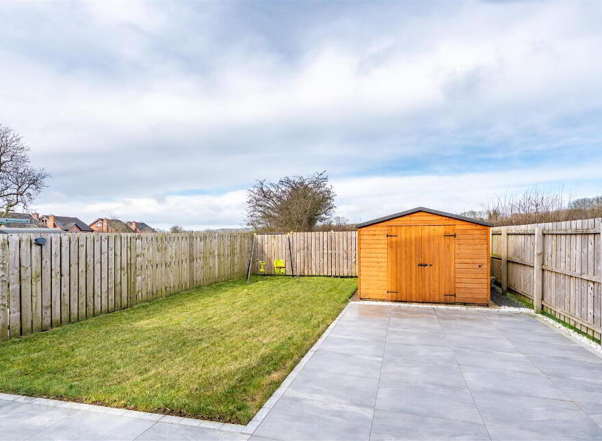 28 Upper Gateside Grove, Ballyclare, BT39 9WN