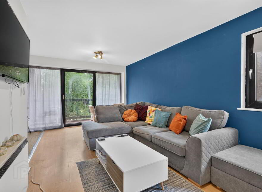 29 Balmoral Court, Belfast, BT9 7GR