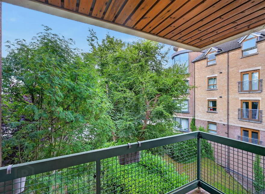 29 Balmoral Court, Belfast, BT9 7GR