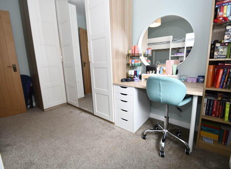 66 Lagmore View Road, Belfast, BT17 0FR