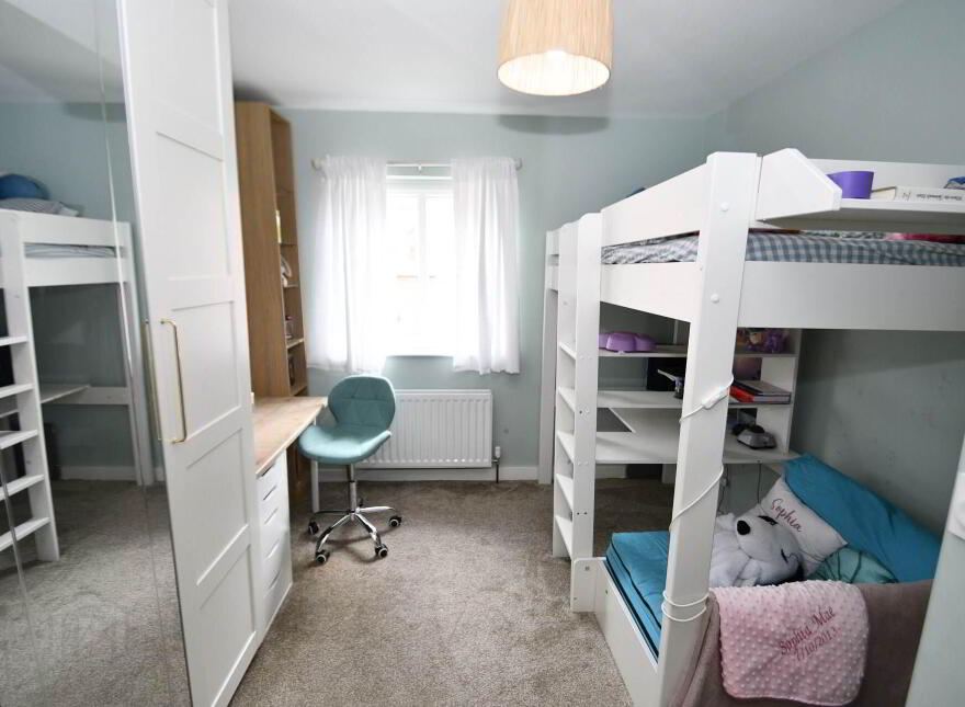 66 Lagmore View Road, Belfast, BT17 0FR