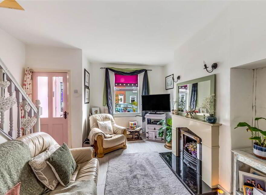 60 Rockmore Road, Falls Road, Belfast, BT12 7PD