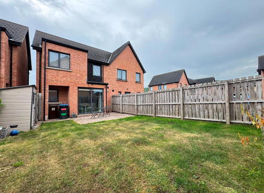 32 Glenwell Mews, Glengormley, Newtownabbey, BT36 7FP