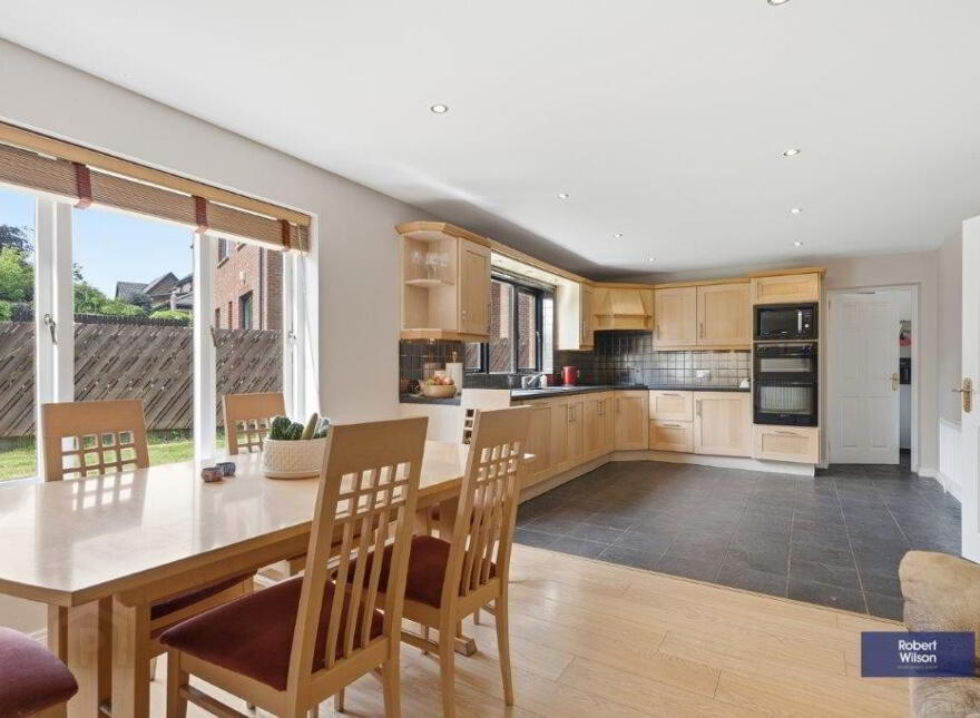 10 Waringfield Avenue, Moira, BT67 0FA