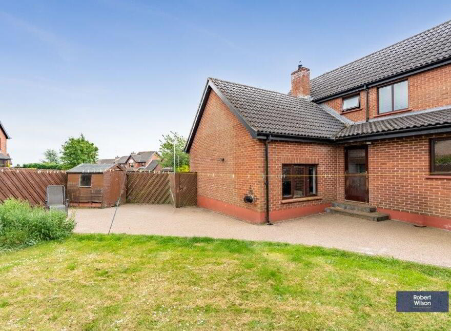 10 Waringfield Avenue, Moira, BT67 0FA