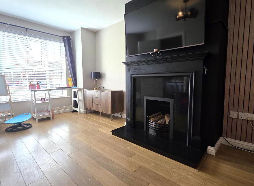 25 Carnbeg Dale, Antrim, BT41 4RE