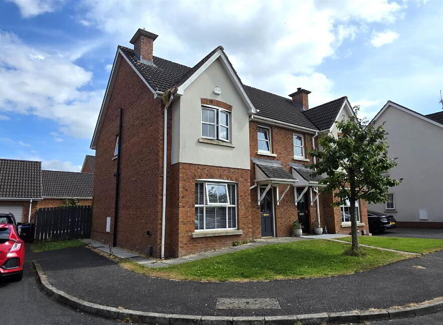25 Carnbeg Dale, Antrim, BT41 4RE