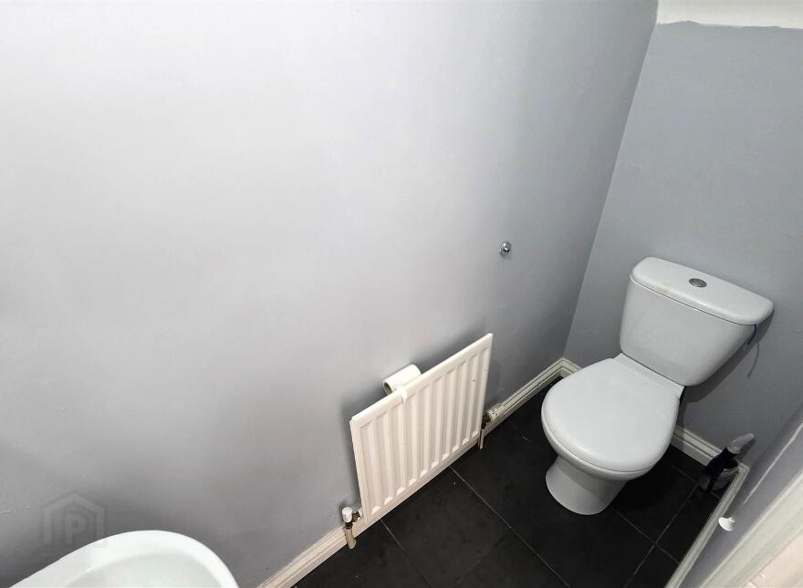25 Carnbeg Dale, Antrim, BT41 4RE
