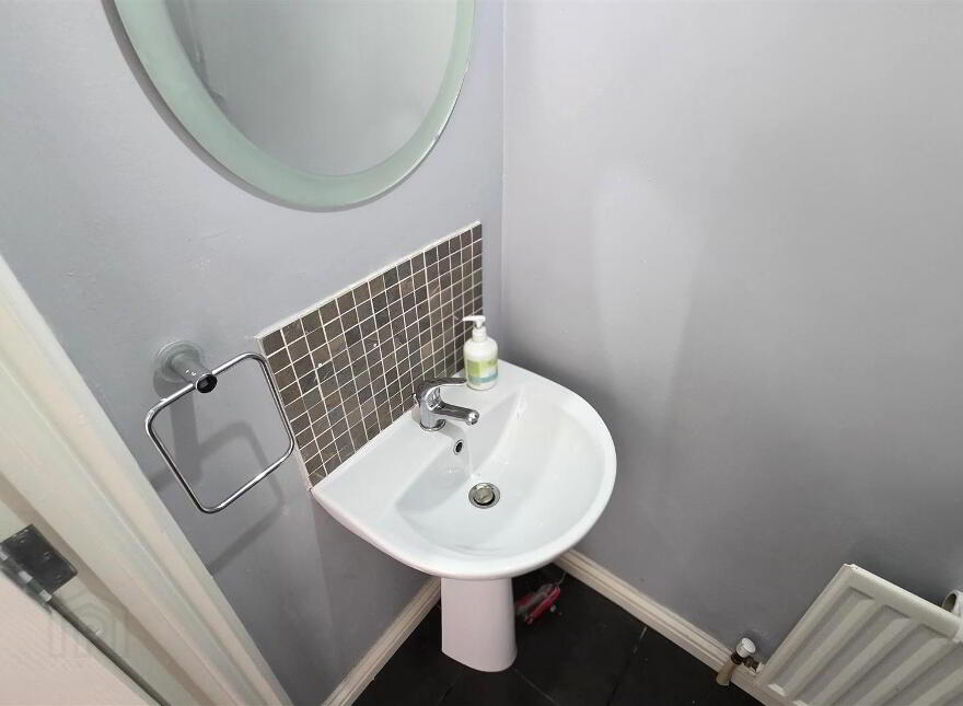 25 Carnbeg Dale, Antrim, BT41 4RE