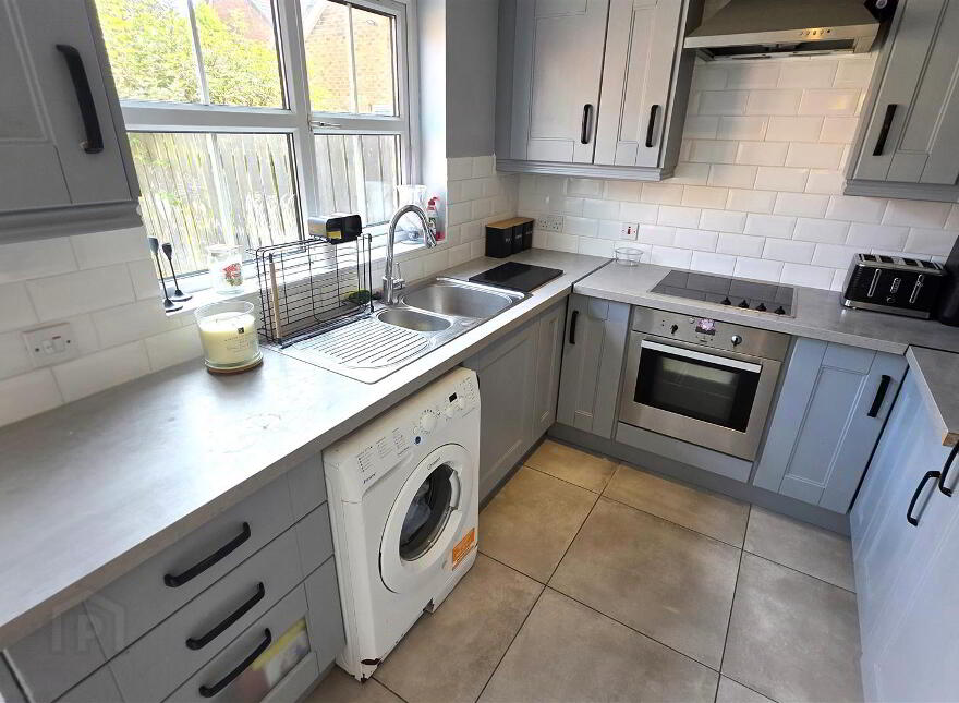 25 Carnbeg Dale, Antrim, BT41 4RE