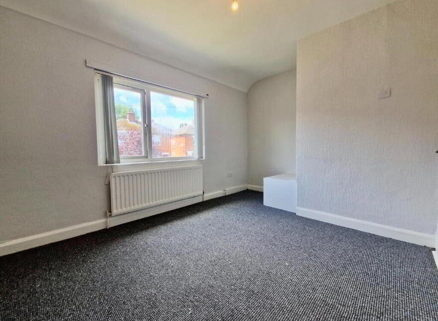 28 Voltaire Gardens, Belfast, BT36 7EY