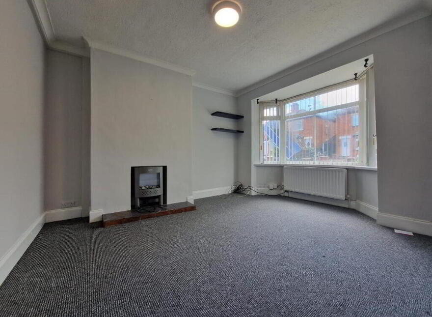 28 Voltaire Gardens, Belfast, BT36 7EY
