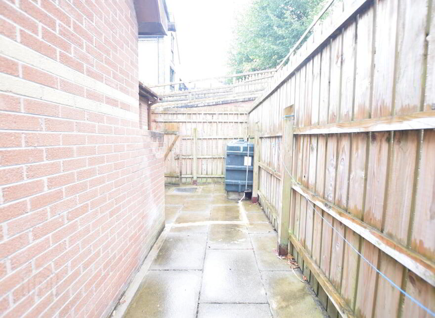 10 Rathmore Court, Cookstown, BT80 8AP