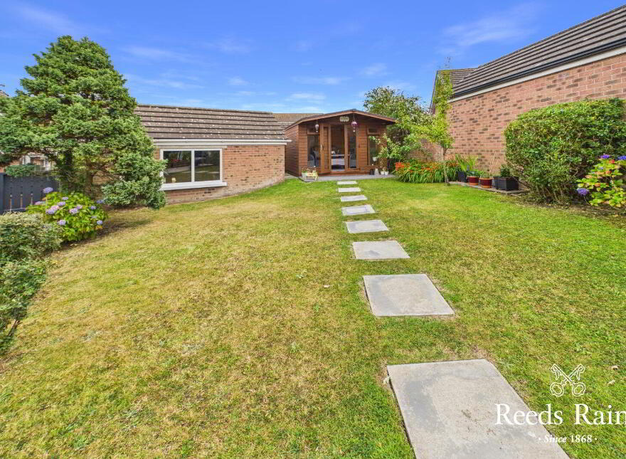6 Castle Meadows Park, Carrowdore, Newtownards, BT22 2TU