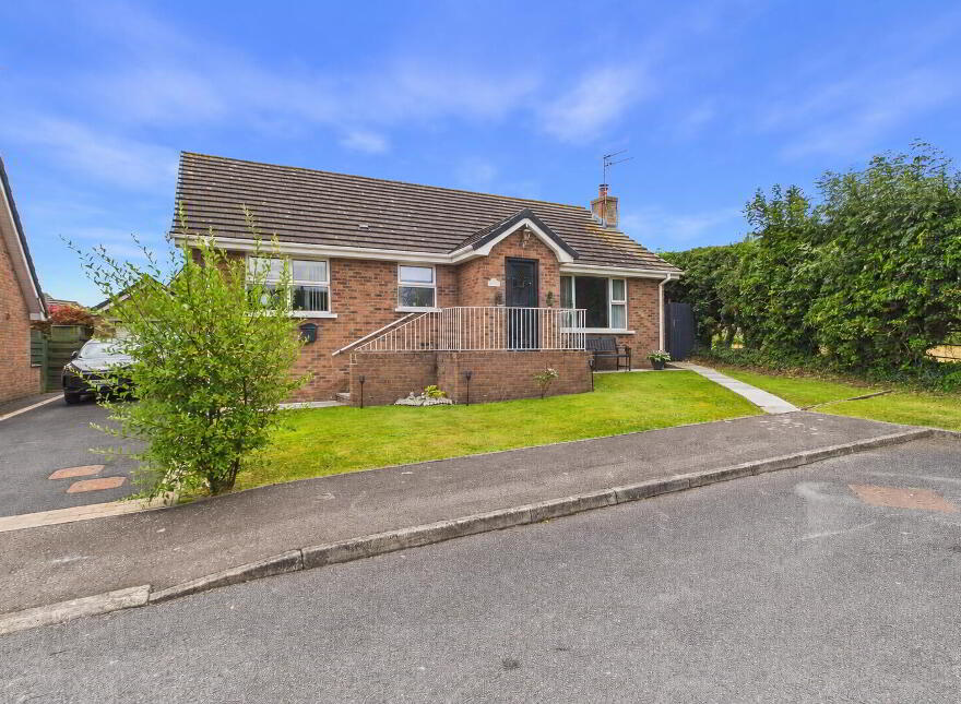 6 Castle Meadows Park, Carrowdore, Newtownards, BT22 2TU