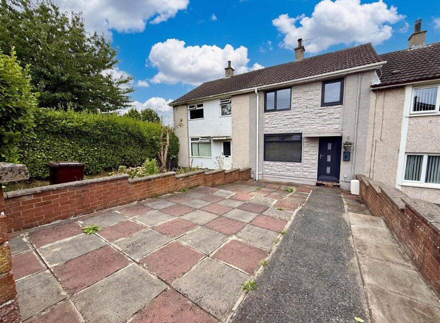 4 Minard Park, Dundonald, Belfast, BT16 2SU photo