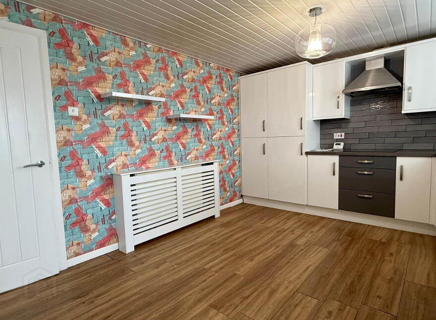 4 Minard Park, Dundonald, Belfast, BT16 2SU