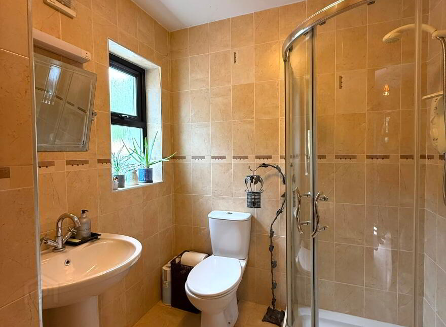 7 Rusheen Heights, Garruson, BT93 4AB