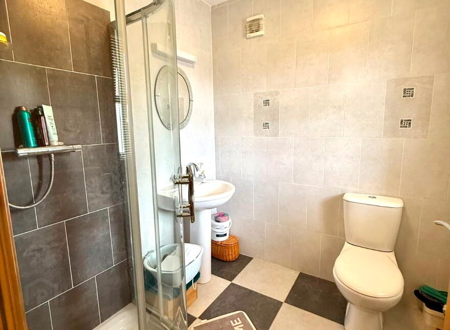 7 Rusheen Heights, Garruson, BT93 4AB