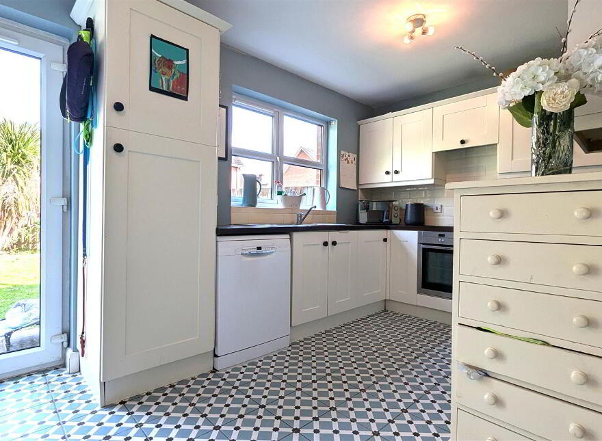 23 Carnbeg Dale, Antrim, BT41 4RE