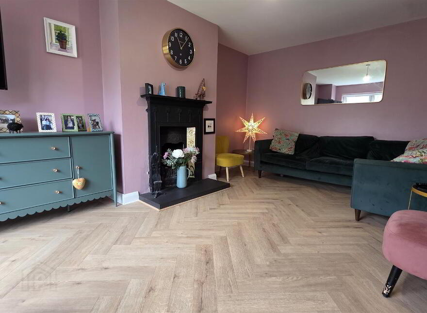 23 Carnbeg Dale, Antrim, BT41 4RE