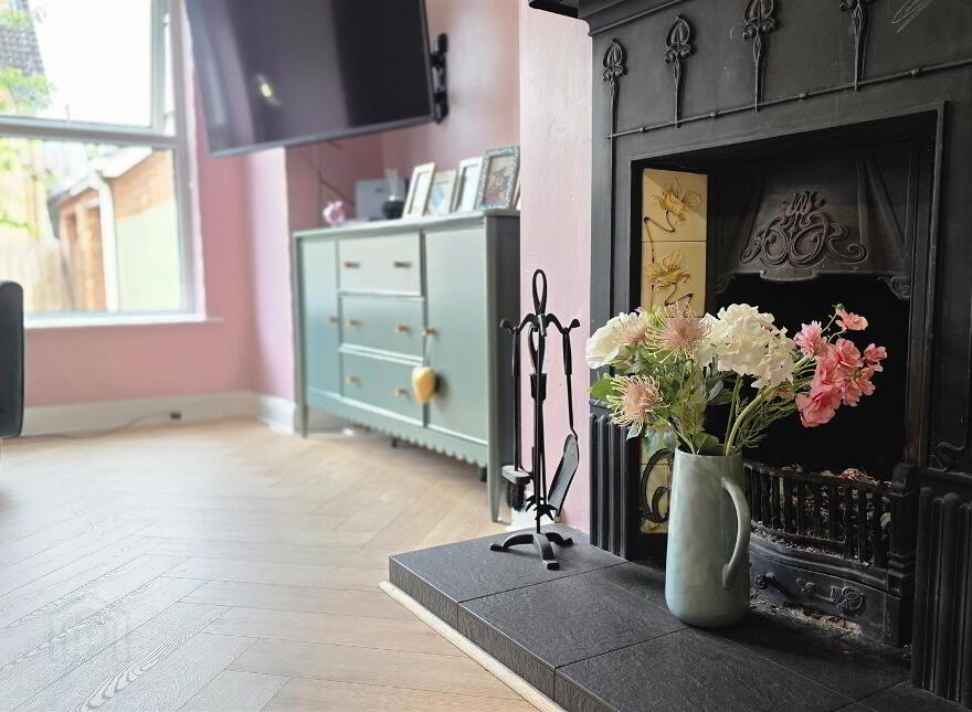 23 Carnbeg Dale, Antrim, BT41 4RE