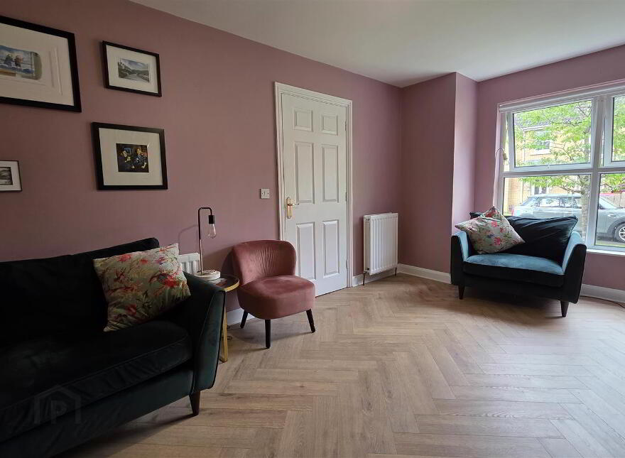23 Carnbeg Dale, Antrim, BT41 4RE