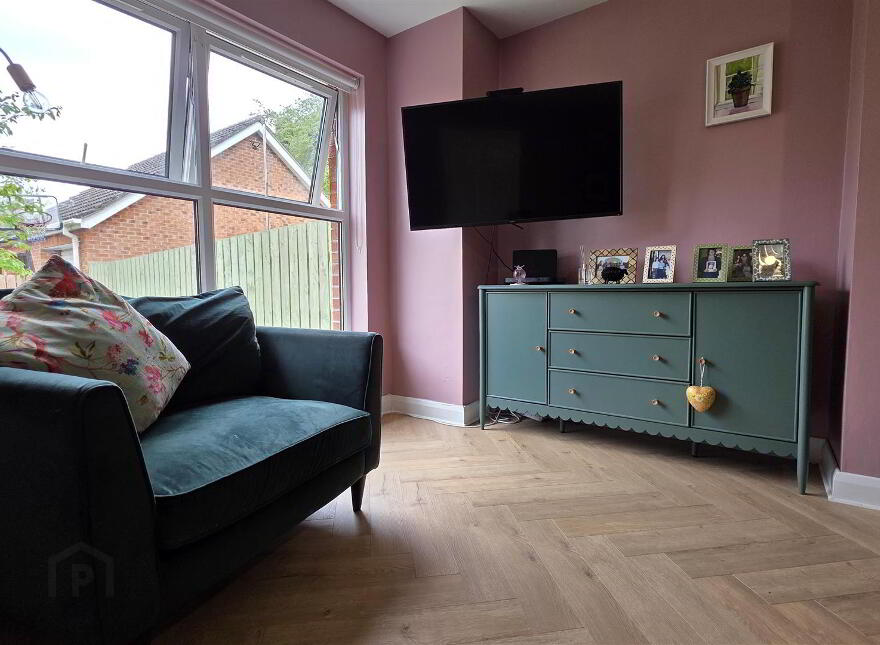 23 Carnbeg Dale, Antrim, BT41 4RE