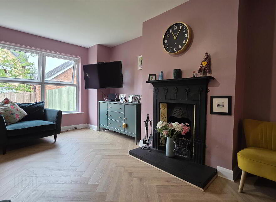 23 Carnbeg Dale, Antrim, BT41 4RE