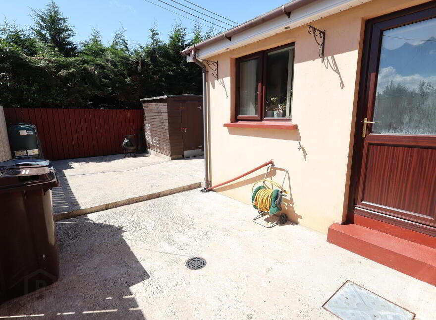 42 Longfield Gardens, Greenisland, Carrickfergus, BT38 8TR