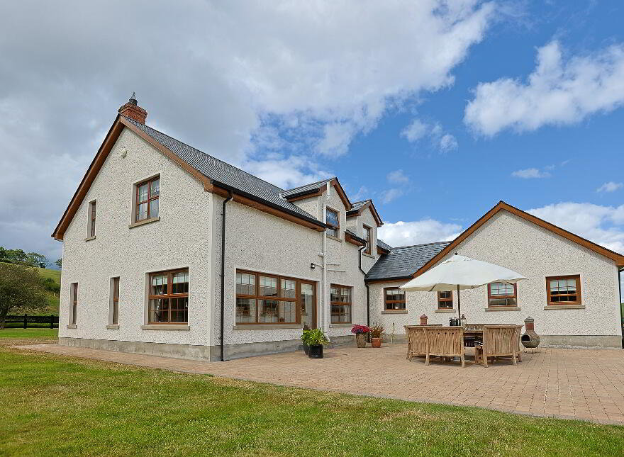 34 Tannyoky Road, Poyntzpass, BT35 6RG