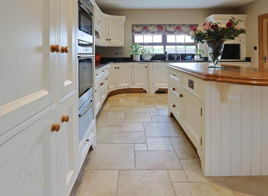 34 Tannyoky Road, Poyntzpass, BT35 6RG