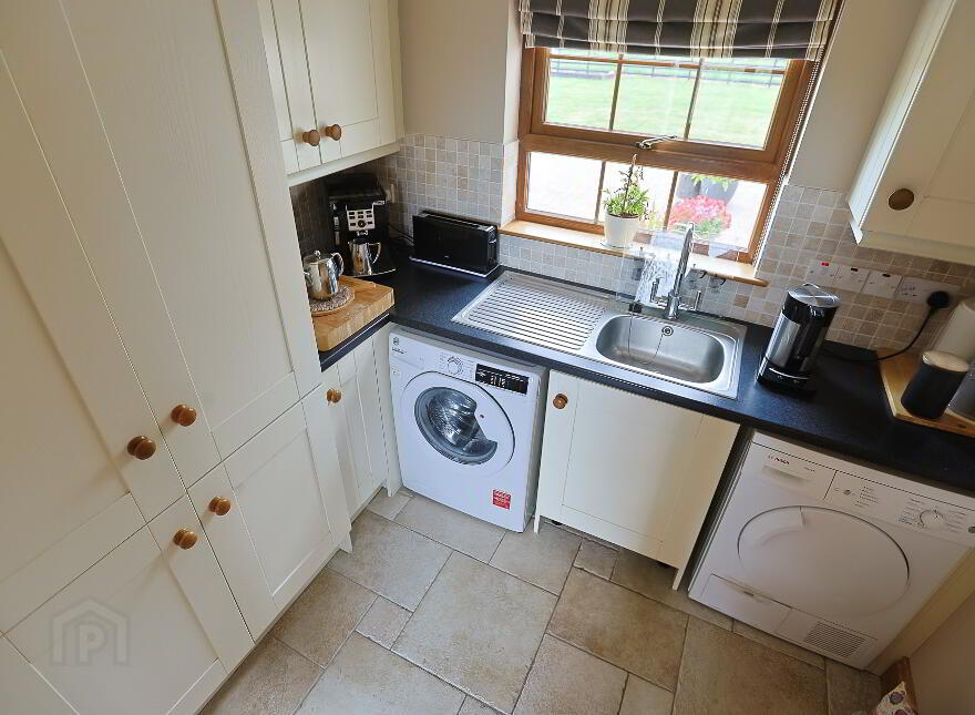 34 Tannyoky Road, Poyntzpass, BT35 6RG