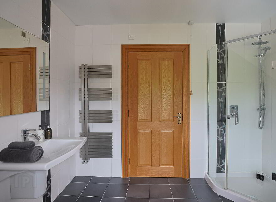 34 Tannyoky Road, Poyntzpass, BT35 6RG