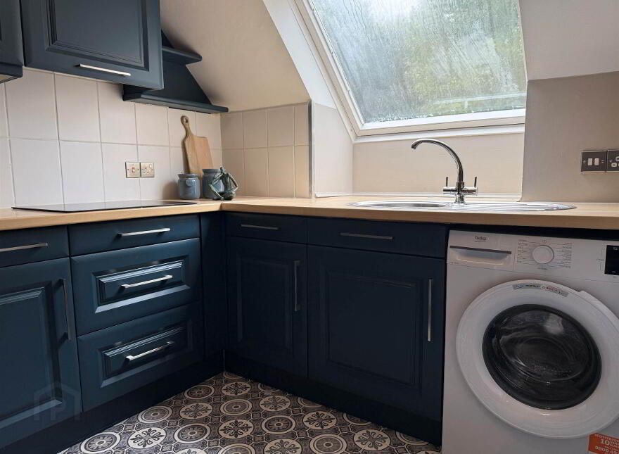 6 Village Court, Newtownbreda, Belfast, BT8 7XJ