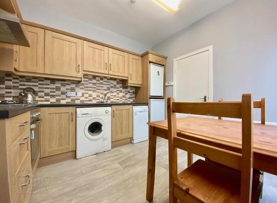 1, 33 Sandhurst Drive, Belfast, BT9 5AY