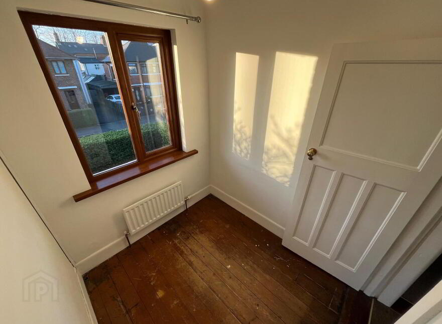 28 Knockbreda Gardens, Belfast, BT6 0HH