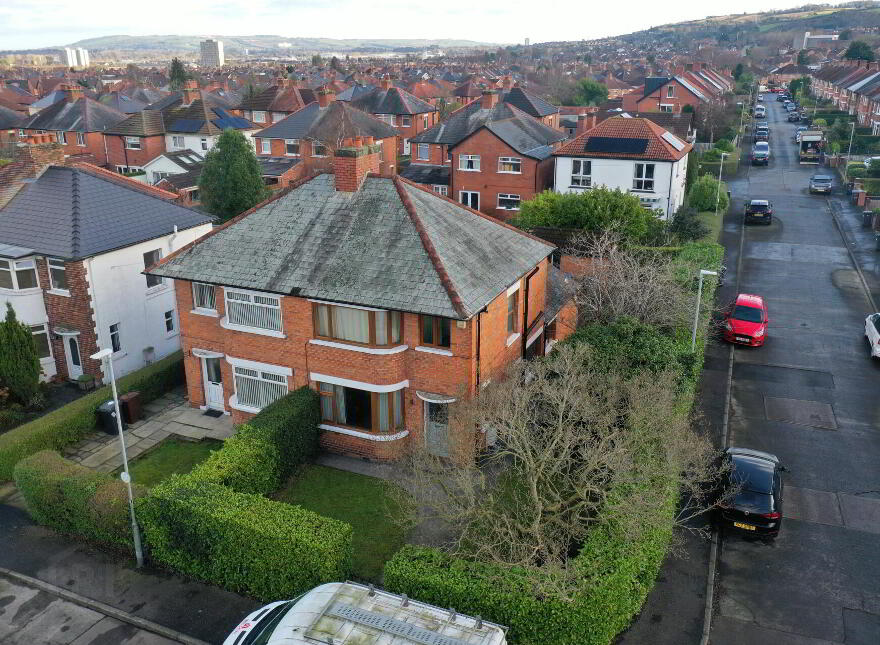 28 Knockbreda Gardens, Belfast, BT6 0HH