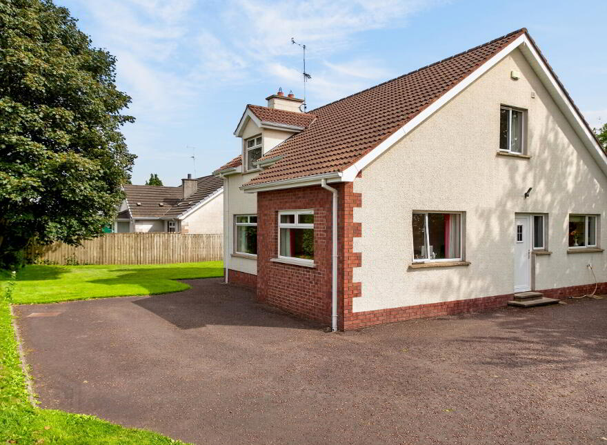 242 Cullybackey Road, Ballymena, BT43 5JH