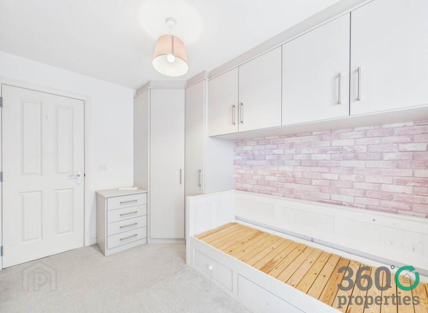 18 Foxton Wood Square, Ballymena, BT42 4BN