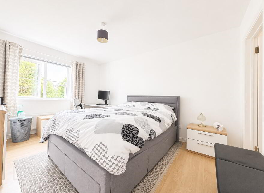 28 Rodgers Bay, Carrickfergus, BT38 8GG
