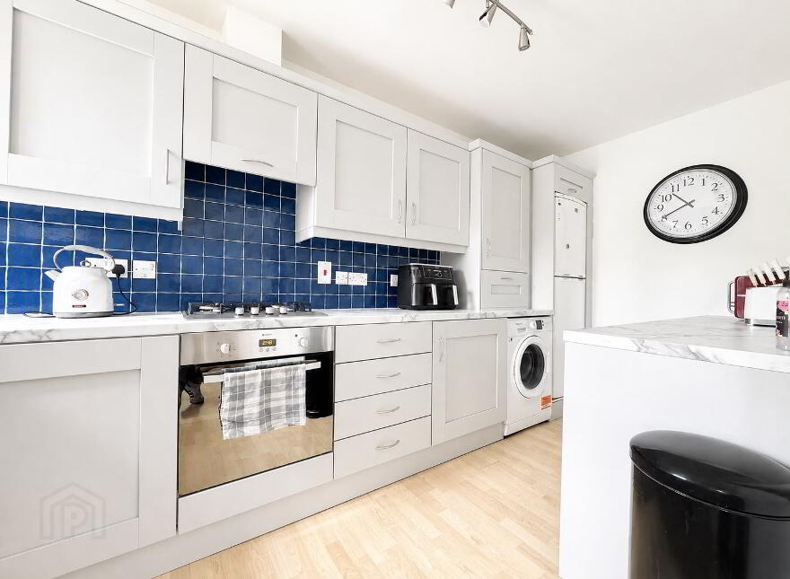 28 Rodgers Bay, Carrickfergus, BT38 8GG