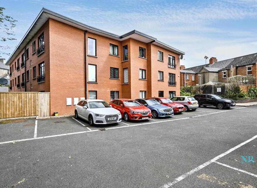 Apt 12, 39A Dundela Crescent, Belfast, BT4 3BN